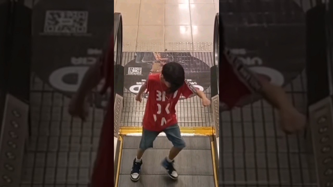 Dançando na Escada Rolante! 