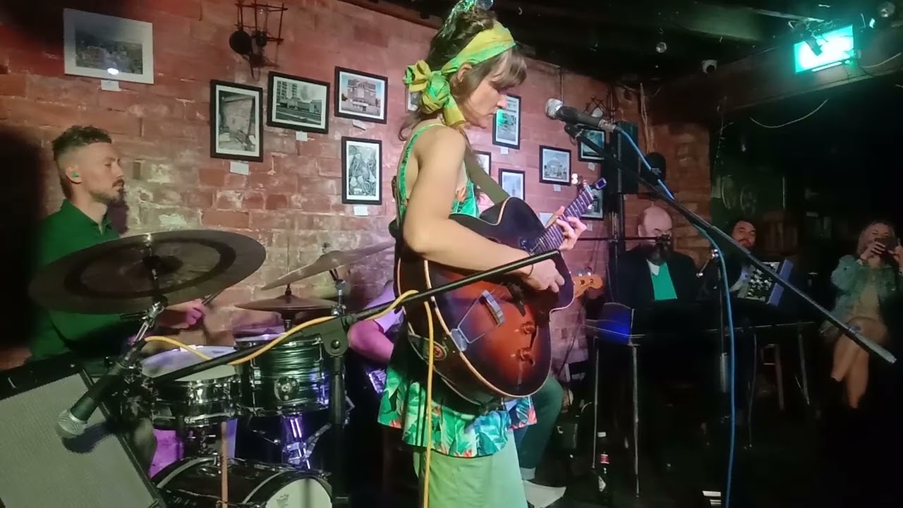 Devon Sproule, Plea For A Good Nights Rest, Kitchen Garden Cafe, Birmingham 180923