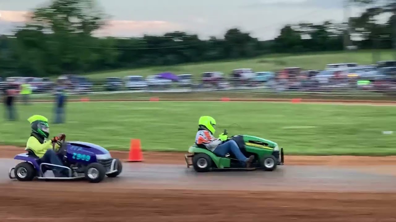 Patton Lawn Mower Races at the Patton Saddle Club, part 5