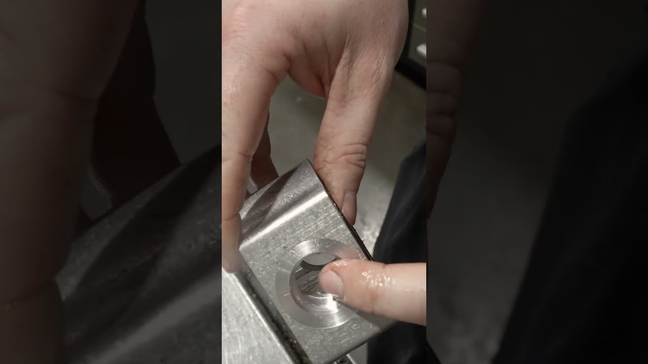 How To Rebuild A PGP505 Hydraulic Gear Pump!