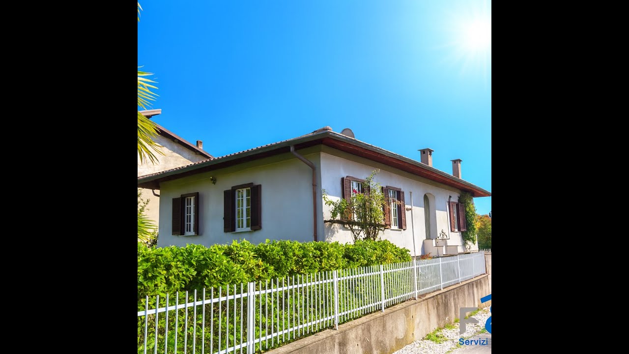 Villa indipendente con ampio giardino in vendita a Cadrezzate