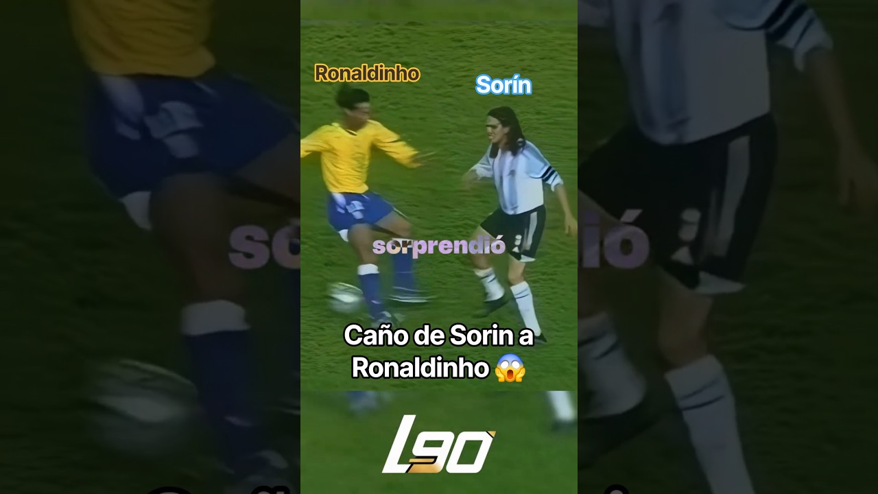 El caño de Sorín a Ronaldinho que terminó con un manotazo 😱