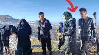 Download Lagu A winter day, Sadeq and Parvaneh's family visit in the mountains MP3