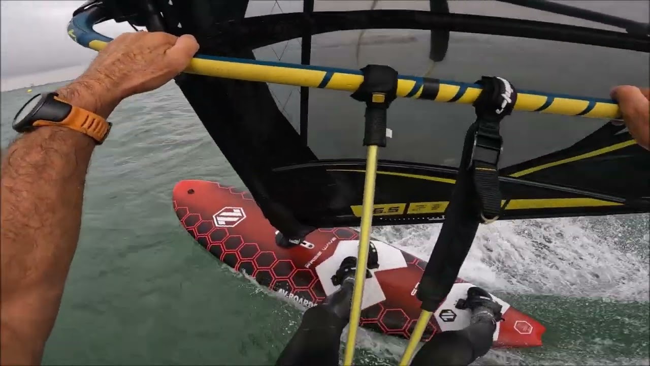 Test planche de vague et grande voile