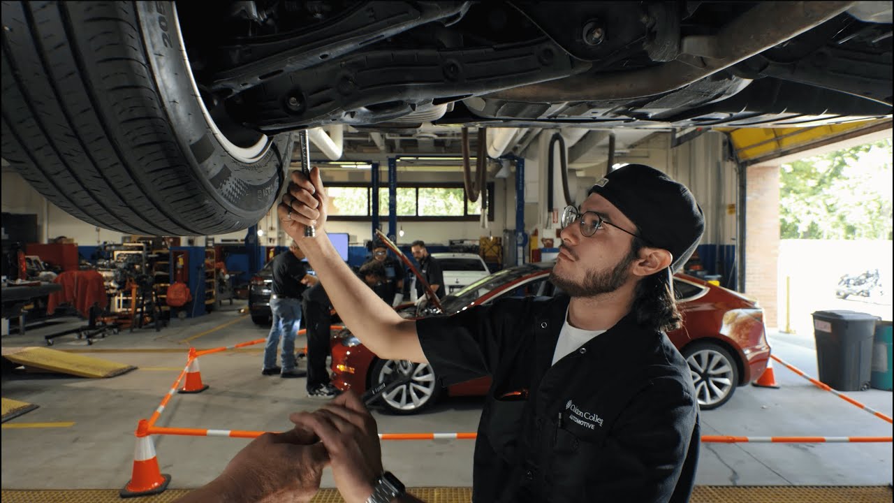 Oakton College: What You Learn Here Moves You Forward