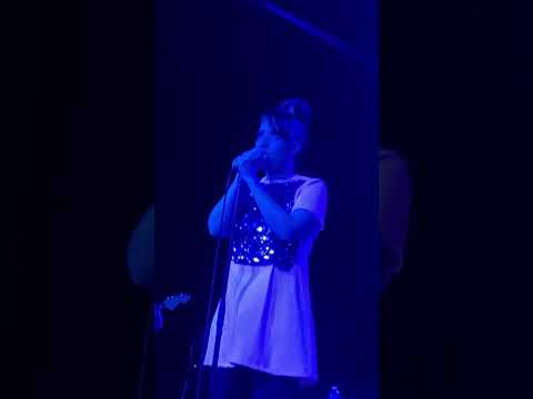 Bikini Kill - Reject All American