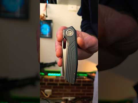 I think I have a problem, I can't put this down