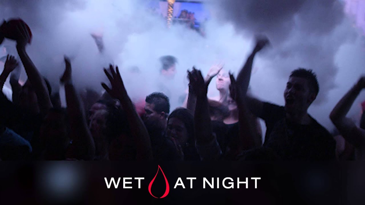 Wet at Night - Wet Republic at MGM Grand Las Vegas
