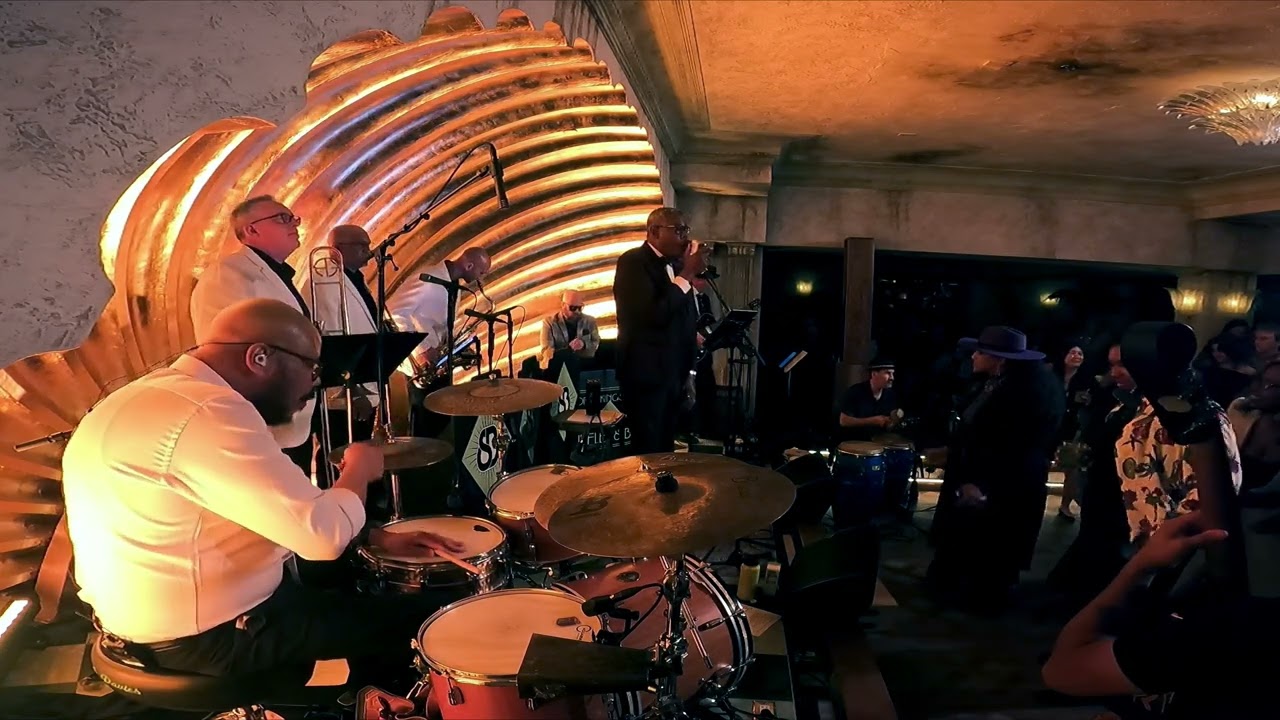 Shuffle and Bang "Summertime" – Live at Lou Lou’s