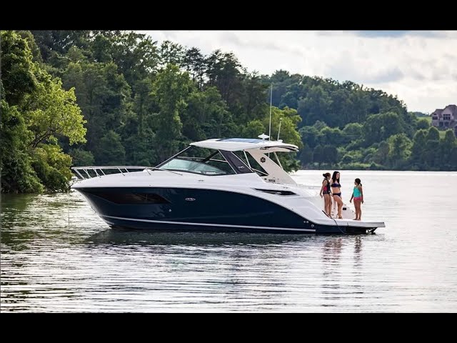 2022 Sea Ray Sundancer 320 Boat For Sale at MarineMax Norwalk, CT 