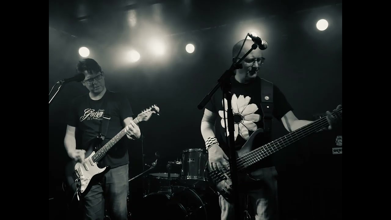 Hats Off Gentlemen It's Adequate -   Burn The World (LIVE)