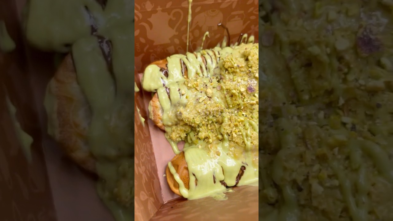 Pistachio Chocolate Waffle Sticks with Ice Cream 📍Birmingham, UK