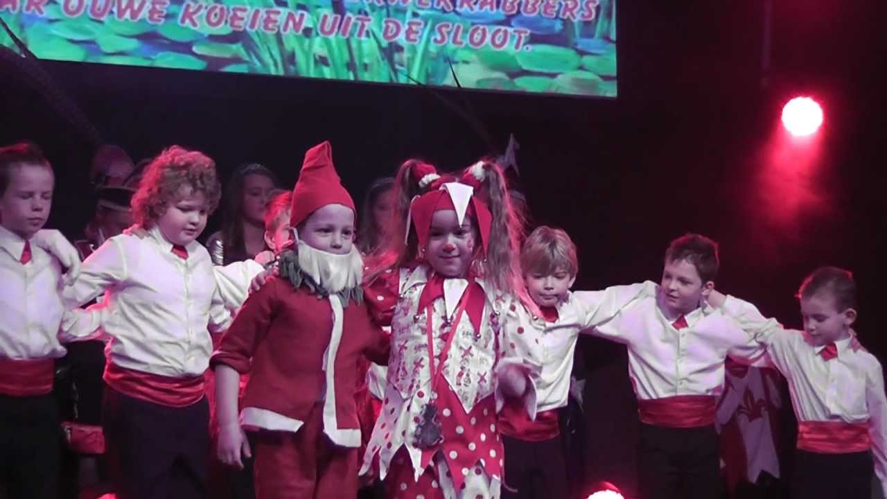 Merwekrabbers jeugd Revue 2012 Boven op de berg daar woont een kleine