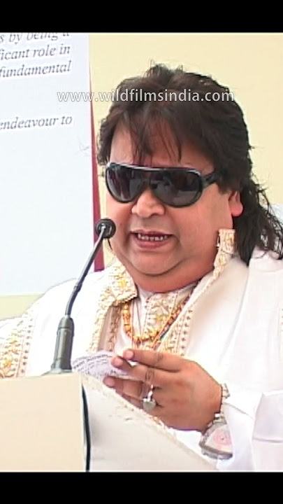 Bappi Lahiri's voice - What makes it to mesmerizing for so many? Hear him sing out a song!