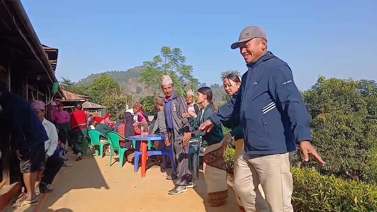 मिठो सहनाई को धुन संगै एकदम रमाईलो पञ्चेबाजा नाच घिरिङ्ग काठेकोट पञ्चेबाजामा। 📲9803782605