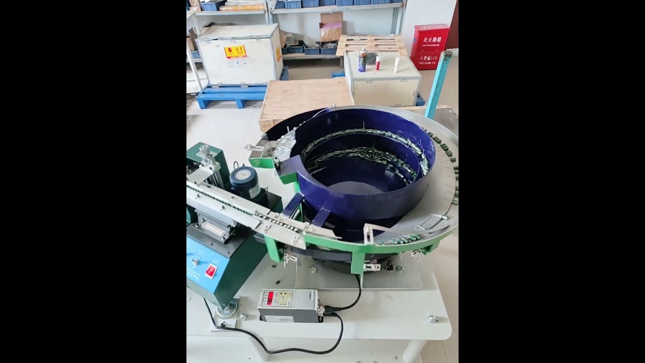 XYR-104C Fully Automatic Bulk Electrolytic Capacitor Lead Cutting Machine/XYR-104C全自动散装电解电容剪脚机