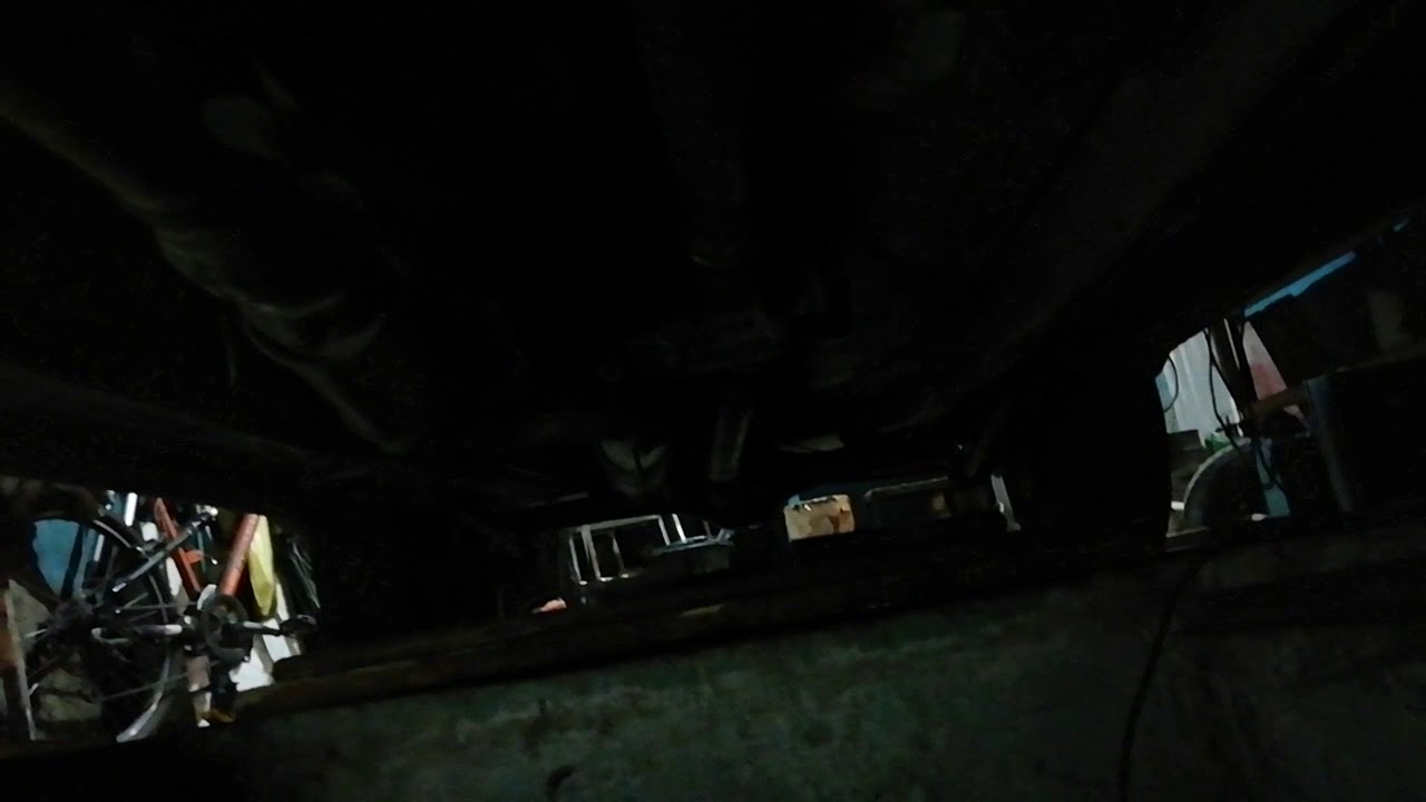 Нива шевроле - стуки, скрипы, дребезг #1 - YouTube