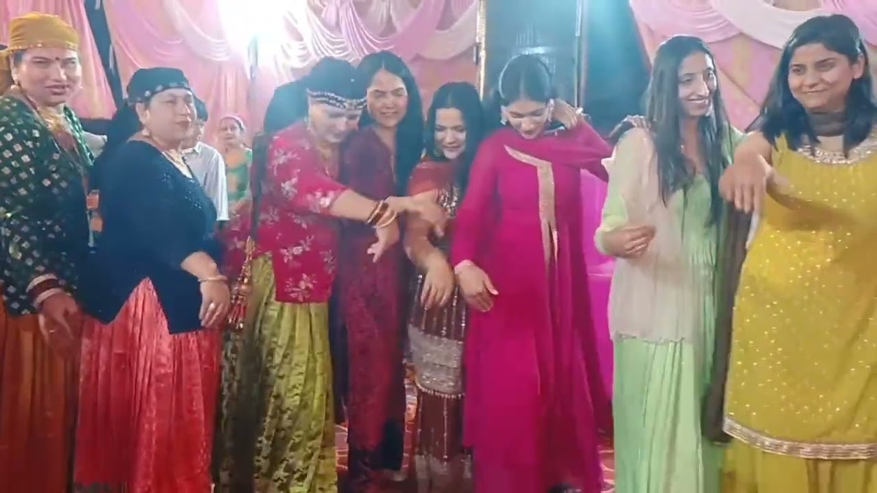 जौनसारी पारंपरिक डांस devbhumi Uttrakhand