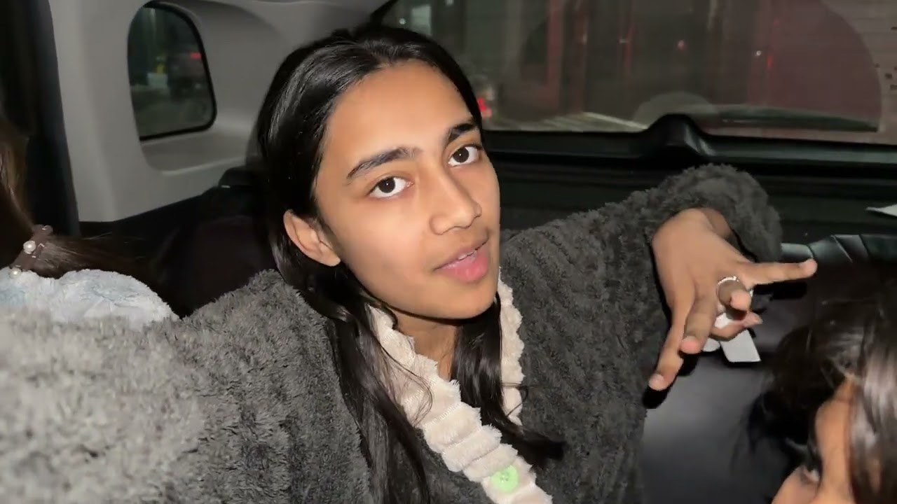 Ajj jashan di gyi humare sath gye bhot  dino baad