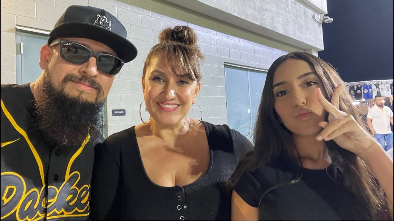 Live 🔥 FRIDAY ROCK 🤘🏽😎 @ SANTA FE SPRINGS SWAP MEET  