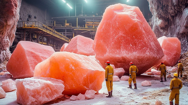 Oddly Satisfying Workers Who Do Everything Right