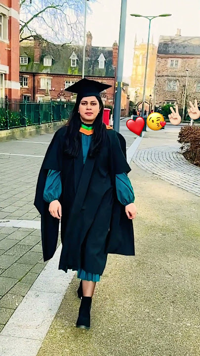 ✌🏻😍😍❤️#convocationceremony #dmu#masterdegree #unitedkingdom #shortsvideo 👩‍🎓😘😘