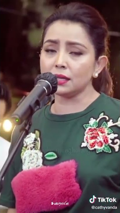 Reff Kusalah Menilai Mayang Sari
