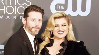 Kelly Clarkson Gets Candid About ‘Horrible’ Divorce as New Split Details Emerge