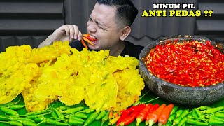 LAMBUNG MERONTA RONTA !! MUKBANG GORENGAN BAKWAN JAGUNG PAKE CABE RAWIT SETAN   SAMBAL SECOBEK !!