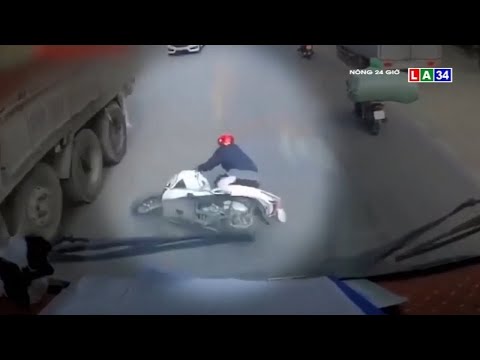 Camera nóng | Thoát chết ngoạn mục nhờ "tử thần đi du lịch cuối năm" | LONG AN TV