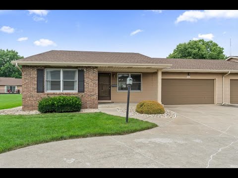 1932 Hampstead Court, South Bend, IN home video tour