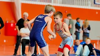 U14 R. Ohenduskhevich (EST) vs T. Soon (EST). Greco-roman 38kg youth wrestling Estonia.