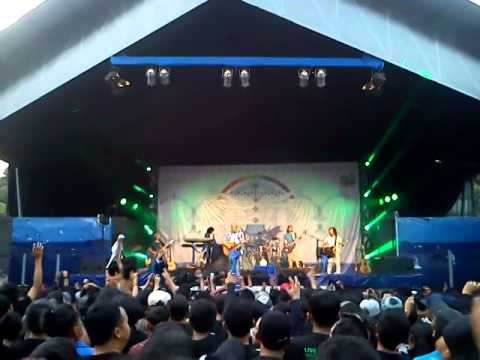 Iwan Fals \u0026 Band \
