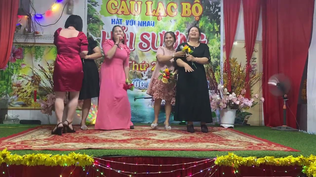 Ca nhạc hãy đến với em. Trình bày    tam ca