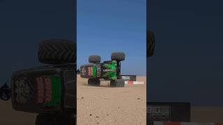 Going wild #monstertruck #monsterjam #4x4 #offroad #stunts #gravedigger #losi #rc #shorts
