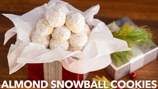 How To Make Snowball Almond Cookies - Clic Holiday Recipe