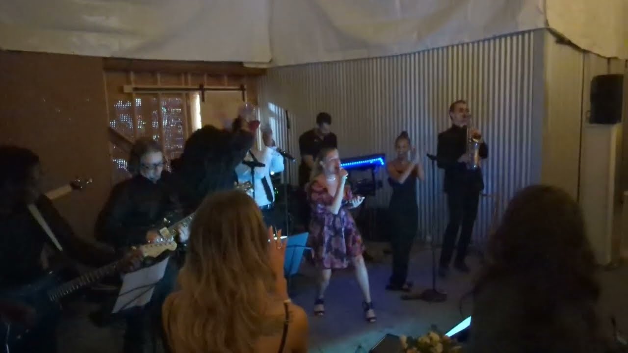 RESPECT by Aretha Franklin with Big Ending at Queen City Marina Wedding