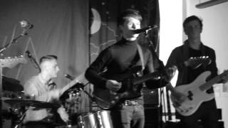 The Blue Waves - Legit Problem (Live @ Oldham Library)