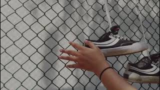 Sepatu Johnson