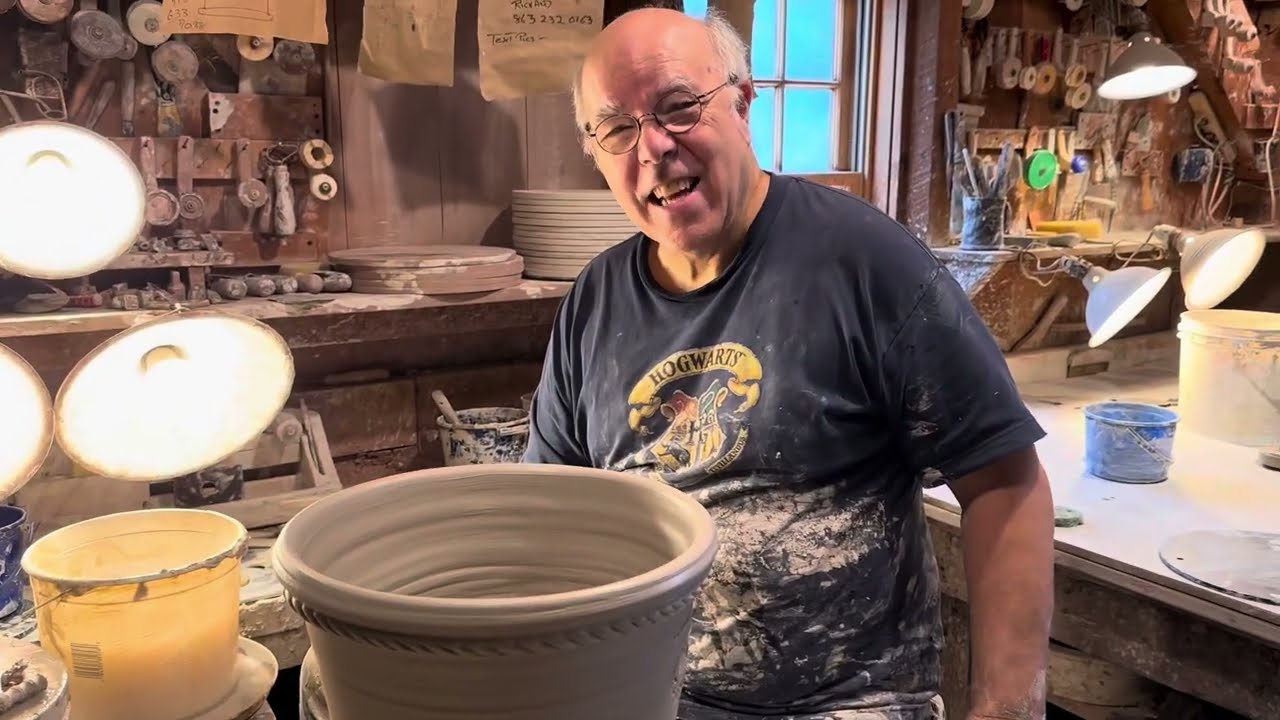 Guy Wolff Wheel Throwing Clay - Rope Under Rim