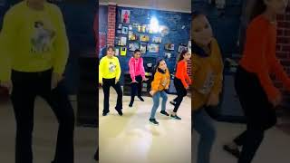 8 Raflaan // Gurlez Akhtar