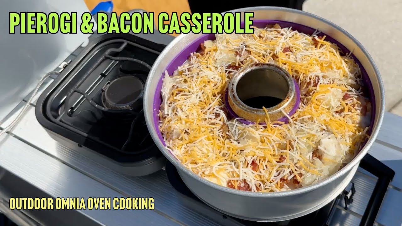 Запеканка с варениками и беконом — приготовление в уличной духовке OMNIA