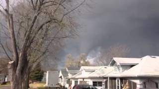 Pekin, IL Tornado 11-17-13