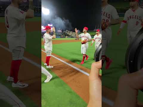 Behind the Lens for an Angels Win 🖐️😇