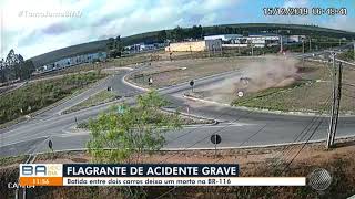 Registro em Vídeo: batida entre dois carros deixa um morto e três feridos em Vitória da Conquista