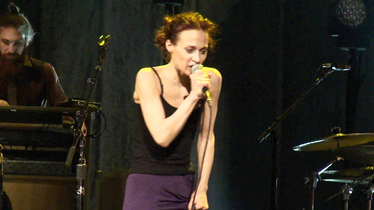 17 -  Criminal - Fiona Apple - Ithaca, NY - June 19, 2012
