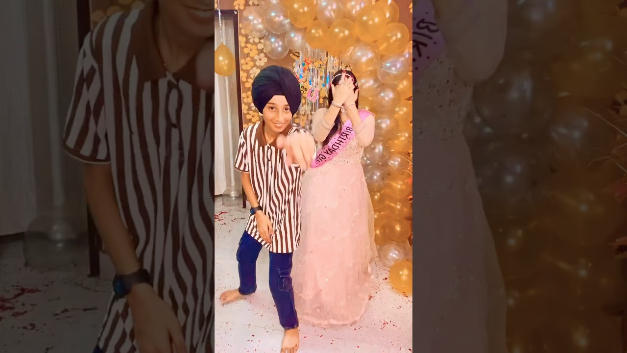 ⁣Mukhda dekh ke mar gya #shortvideo #trending #dance #shortsfeed #ytshorts #ytshort #dancevideo 💃🕺