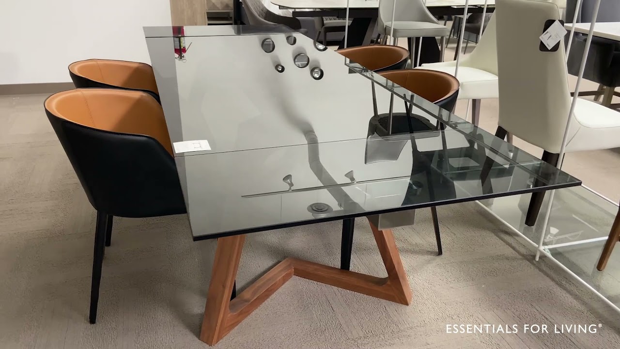 AXEL EXTENSION DINING TABLE