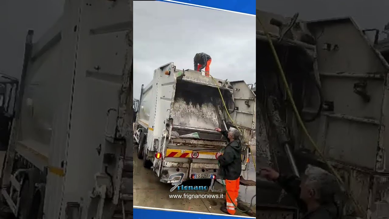 Frignano: VIDEO: Incendio sull'Autocompattatore per la raccolta dei rifiuti,
