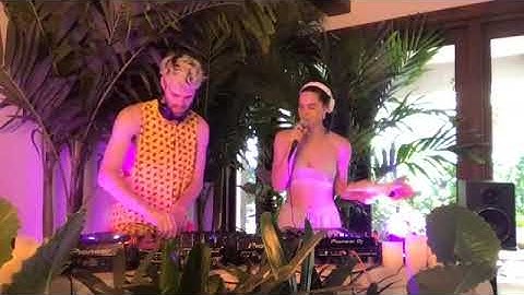 day041 2020 04 22 - SOFI TUKKER